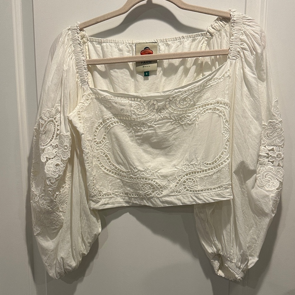 FARM Rio White Embroidered Cropped Peasant Top